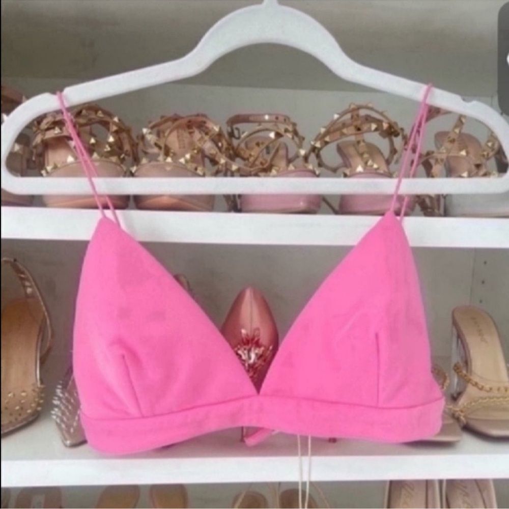 NWT CYNTHIA Triangle Bralette. Featuring thin spaghetti straps Size Small - Picture 9 of 15
